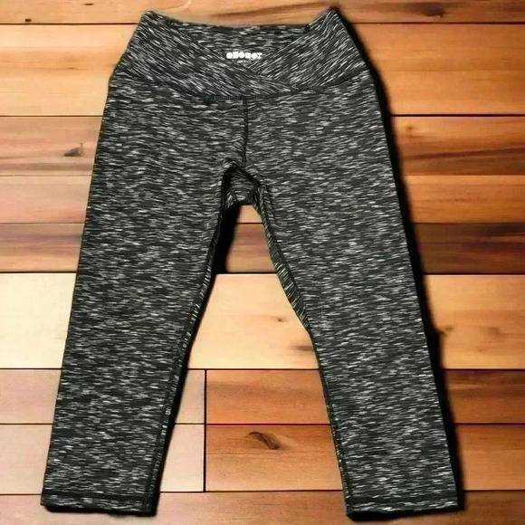 Ododos Women’s Capri Yoga Athletic Running Leggings Black and Grey Size Small. - Picture 4 of 4